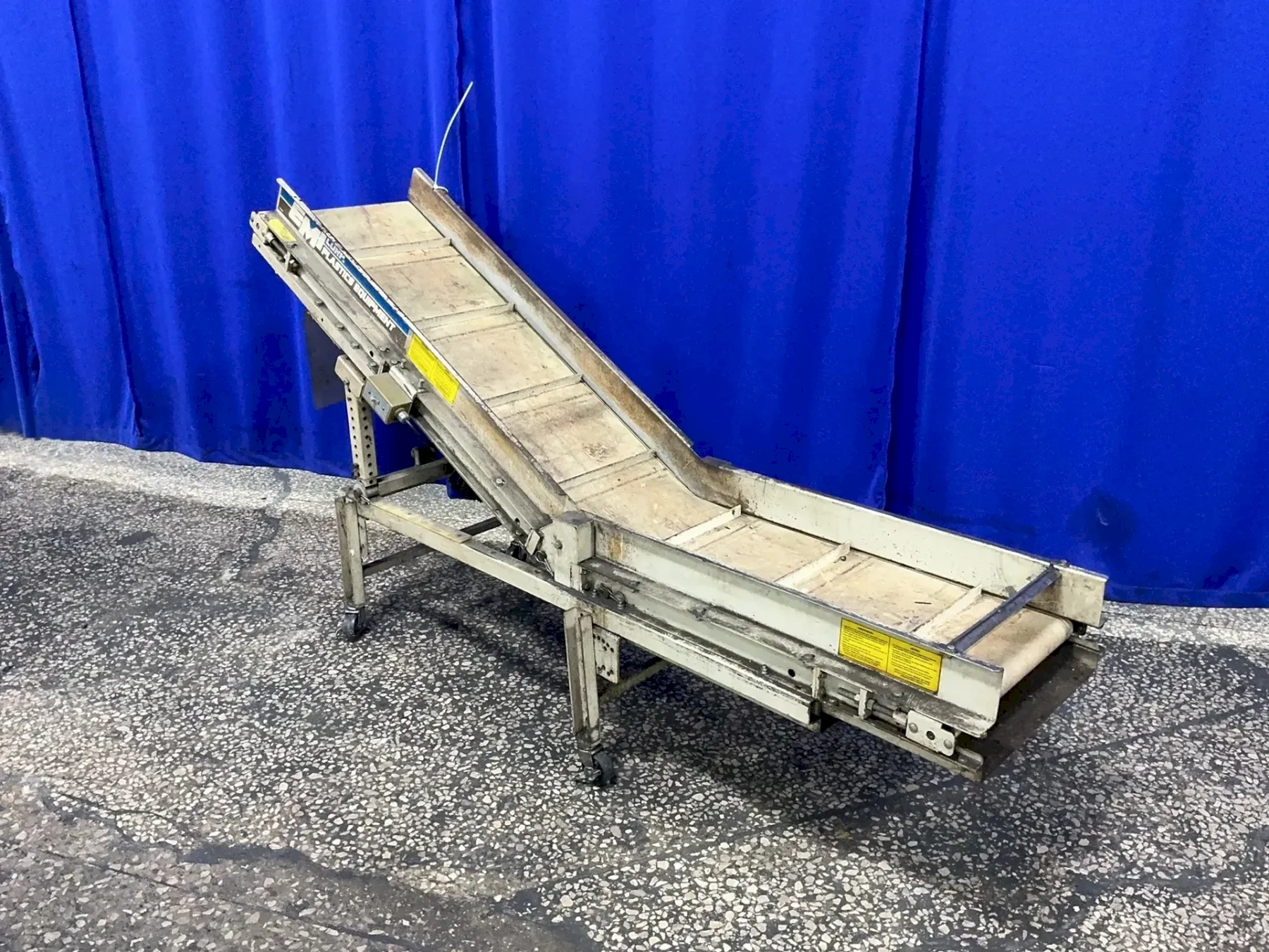 EMI CORP. 16” CHIP CONVEYOR  -  TLK-18-3-4-20