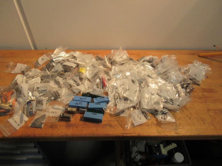 Deltronic Guage Pins, Large Loose Assortment from .125"-1"- Auction Item