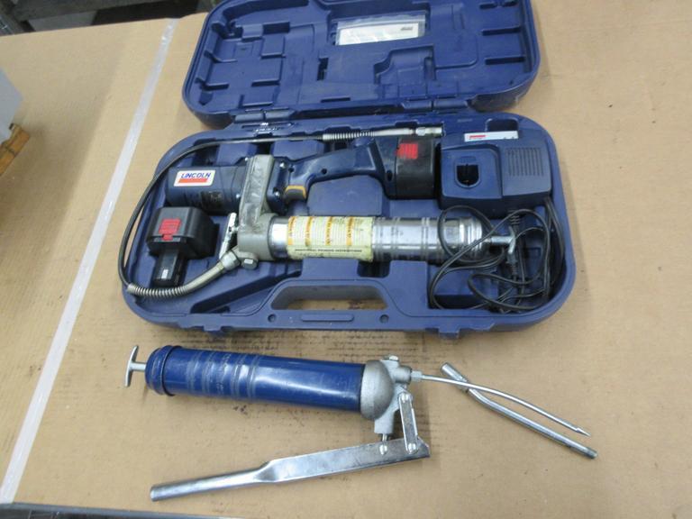 Lincloln 12V Cordless Power Grease Gun and Manual Grease Gun- Auction Item