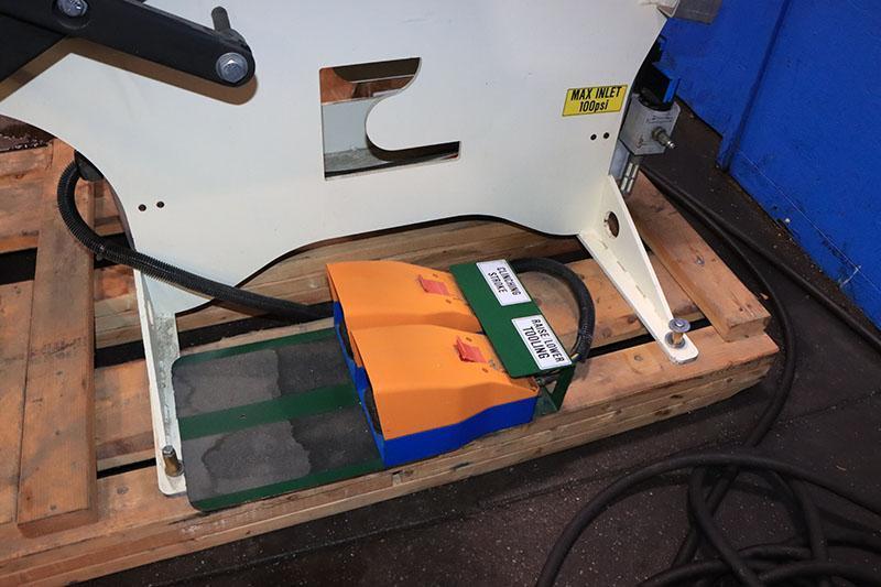Norlock Letter Lok 4000 Clinching Machine