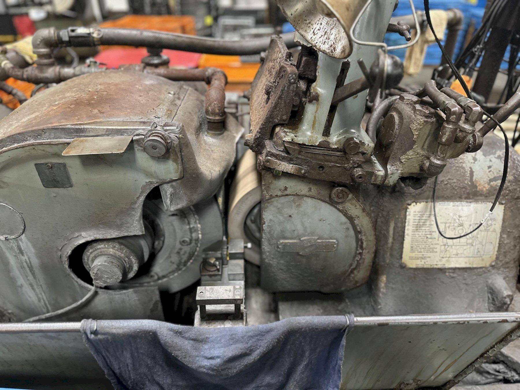 Cincinnati Model 2 OM Centerless Grinder