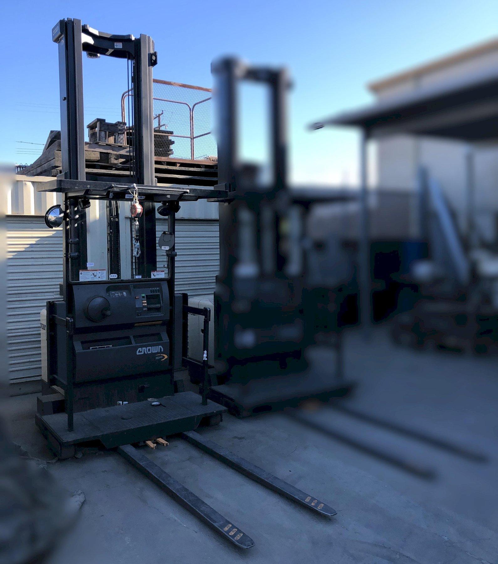 Crown SP3550H-30 Electric Stand-up Stock Picker Forklift 2022 equipped with 3,338 Hours, V-Force Battery and Charger