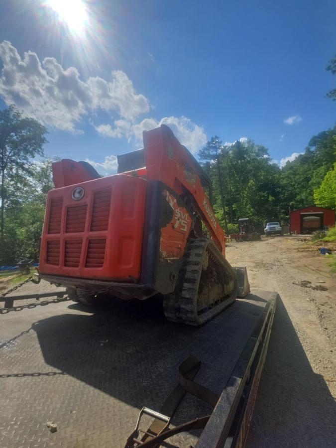 Kubota SVL75 Compact Track Loader Skid Steer; 2012 – 74 HP, Enclosed Cab,