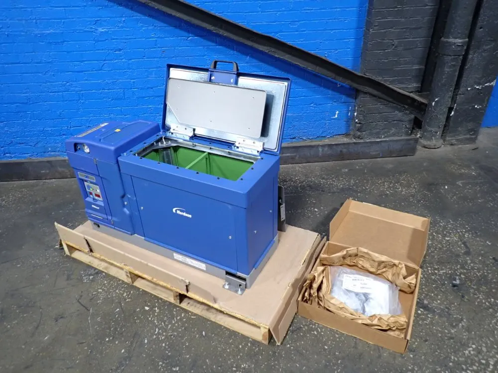 NORDSON 19" X 8" X 12" ADHESIVE MELTER  -  PROBLUE 30 1049329