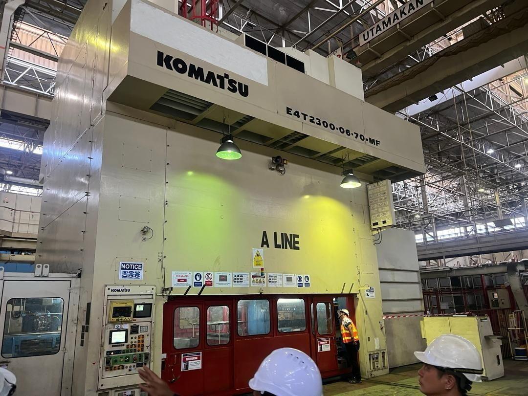 2300 Ton Komatsu Transfer Press