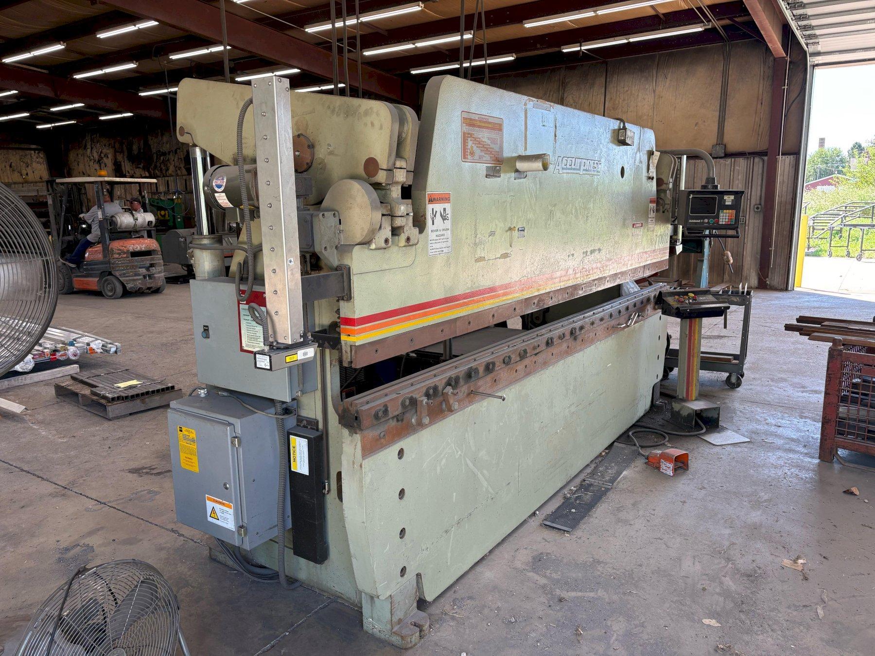 1 - PREOWNED ACCURPRESS CNC HYDRAULIC PRESS BRAKE, MODEL #: 710012, S/N: 3370