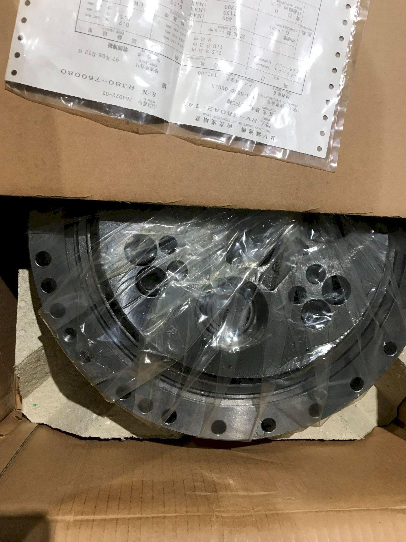 NACHI RV-380A2-141 ROBOT REDUCER GEARBOX 2000NM USED