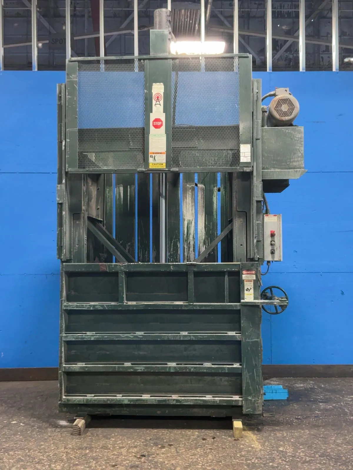 WASTEQUIP 58” X 38” BALER  -  60HD