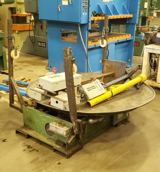 4,000 LBS. X 36" WIDE RMG MODEL 6450-60-A WIRE PALLET UNCOILER