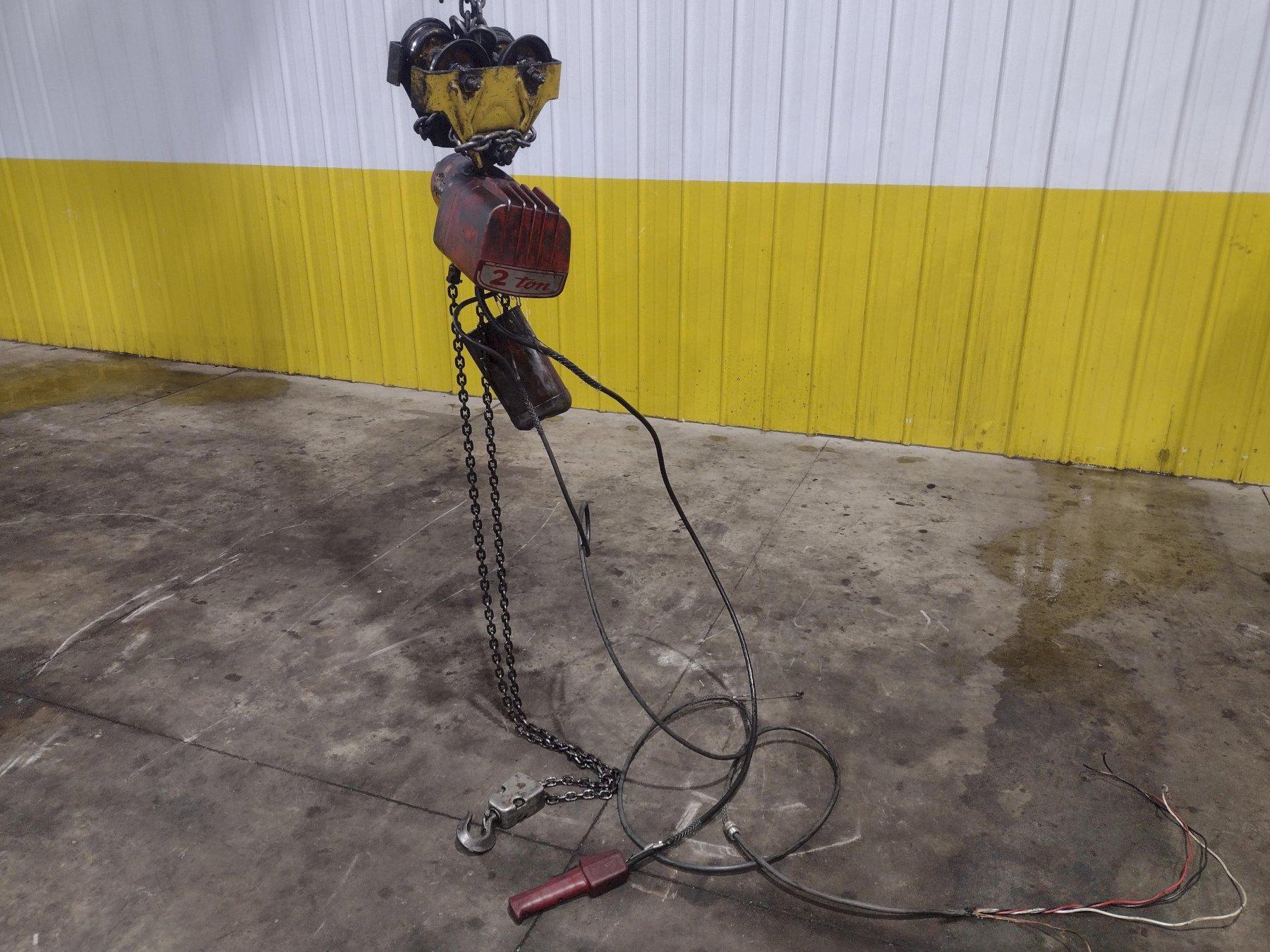 2 TON DAYTON MOTORIZED CHAIN HOIST: YOBRO 24665