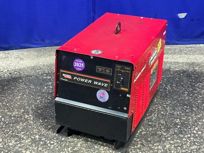 Lincoln Electric  455 Watts  Welder - Powerwave455m
