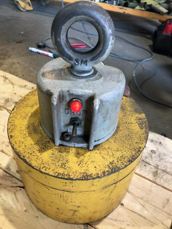 2,400 lbs BUX Circular Electric Lifting Magnets