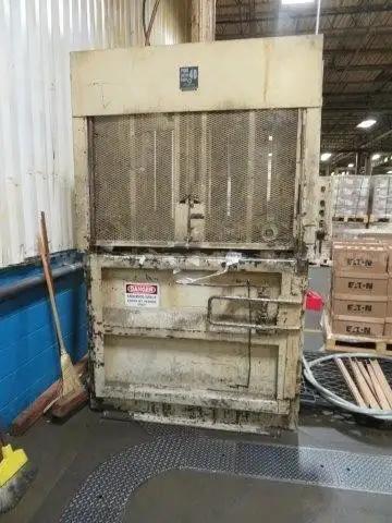 1 - PREOWNED PIQUA CARDBOARD BALER, MODEL #: SERIES 40