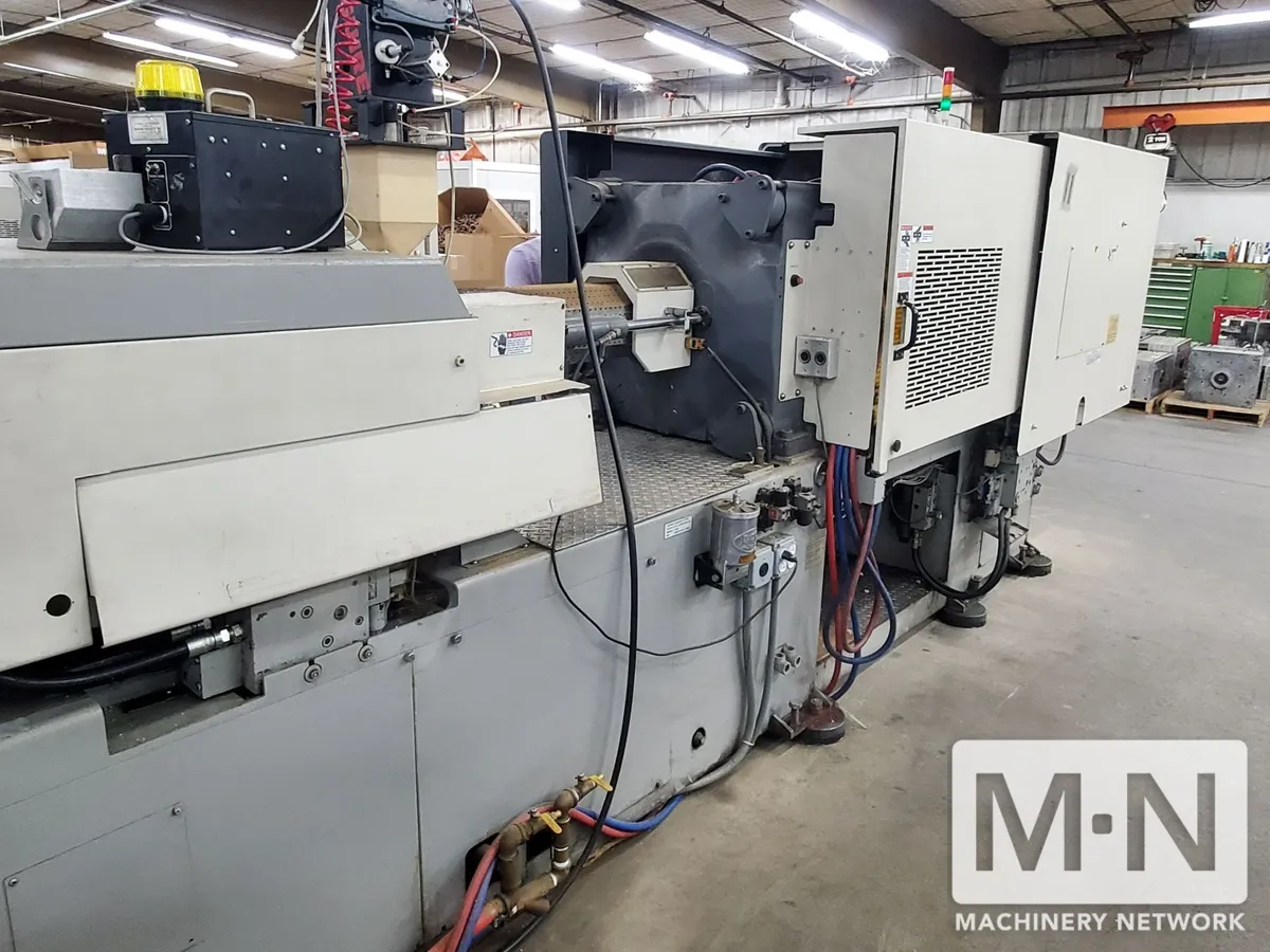200 TON 13 OZ TOYO MODEL TM-200H INJECTION MOLDING MACHINE MFG 2000