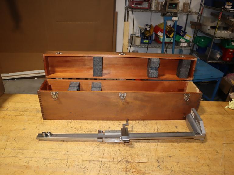 Mitutoyo 24 inch Vernier Height Gauge With Adjustable Main Scale - In Wooden Case- Auction Item