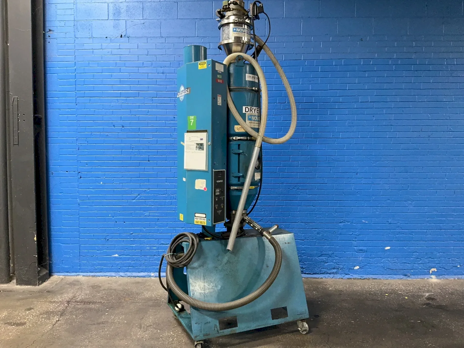 NOVATEC 150 LBS IN HOPPER DRYER  -  N-50