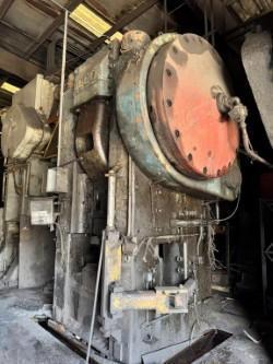 National Model 1600 Maxi Press Machine