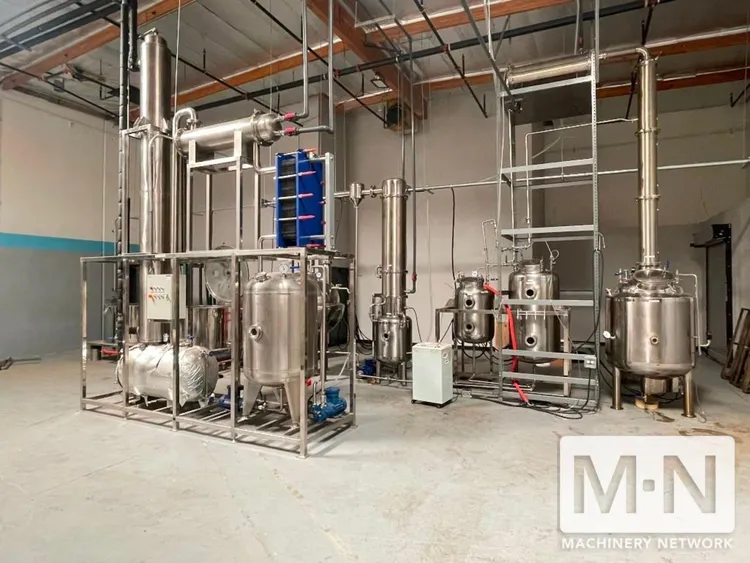 Full Extraction Line: Centrifugal Separator, Falling Film Evaporator, Spherical Vacuum Decompression Evaporator