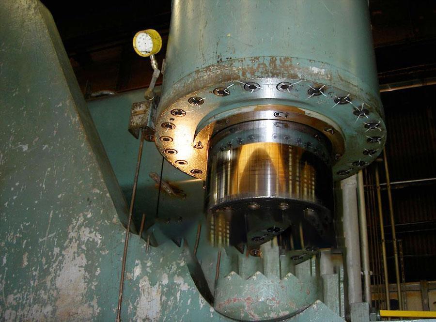 1500 TONS X 36' CINCINNATI MODEL 1500H HYDRAULIC PRESS BRAKE