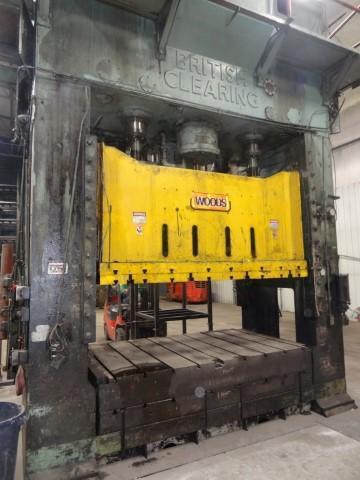 650 TON USI CLEARING S4-650-108-64 4-POINT STRAIGHT SIDE DOUBLE CRANK PRESS