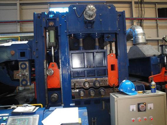 96.5" (2450mm) x 25mm x 70,000# Cut-to-Length Line