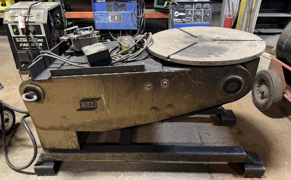 27.5" ESAB WELDING POSITIONER WITH ADJUSTABLE TILT. STOCK # 0545926