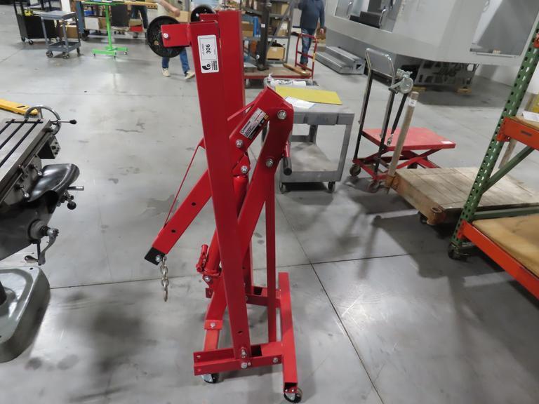 Strongway 2 Ton Hydraulic Engine Hoist with Lift Lever, Portable- Auction Item