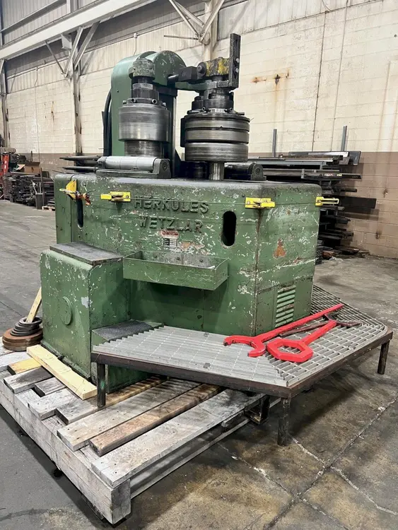 USED HERKULES WETZLAR 5" X 5" X 3/4" MECHNICAL ANGLE ROLL, Year: 1966