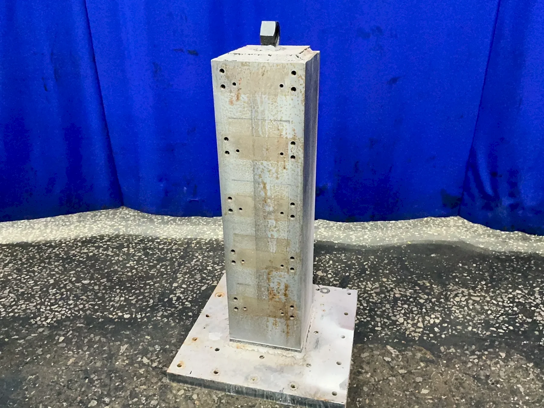 8”X8”X30” TOWER, 18”X18”X1.5” BASE CLAMPING TOWER TOMBSTONE