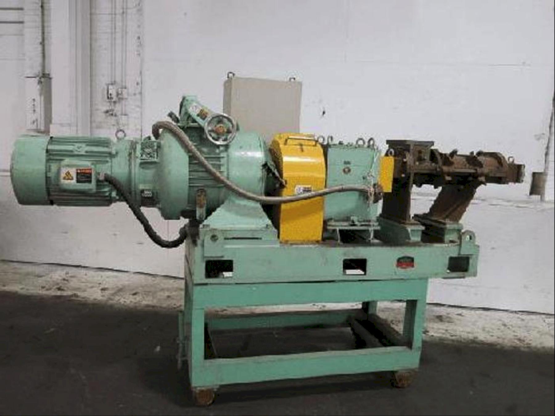 4 IN. KURIMOTO READCO JACKETED TWIN SCREW CONTINUOUS PROCESSOR