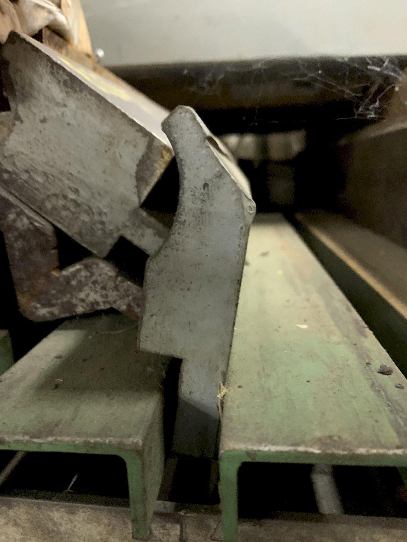 (1) PREOWNED GOOSENECK PUNCH, 1/4