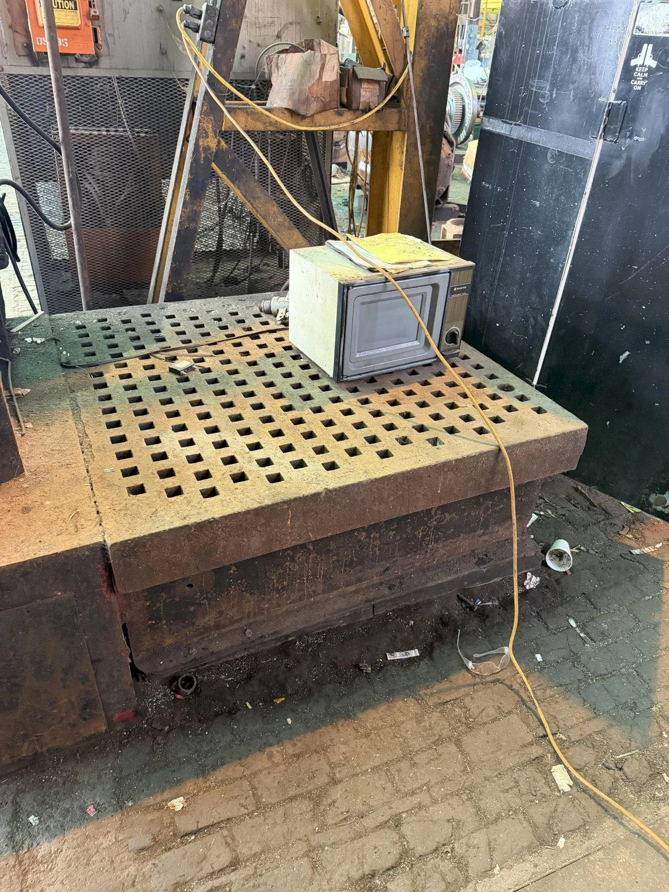 60" X 60" ACORN WELDING TABLE W/ STAND: YOBRO #26119