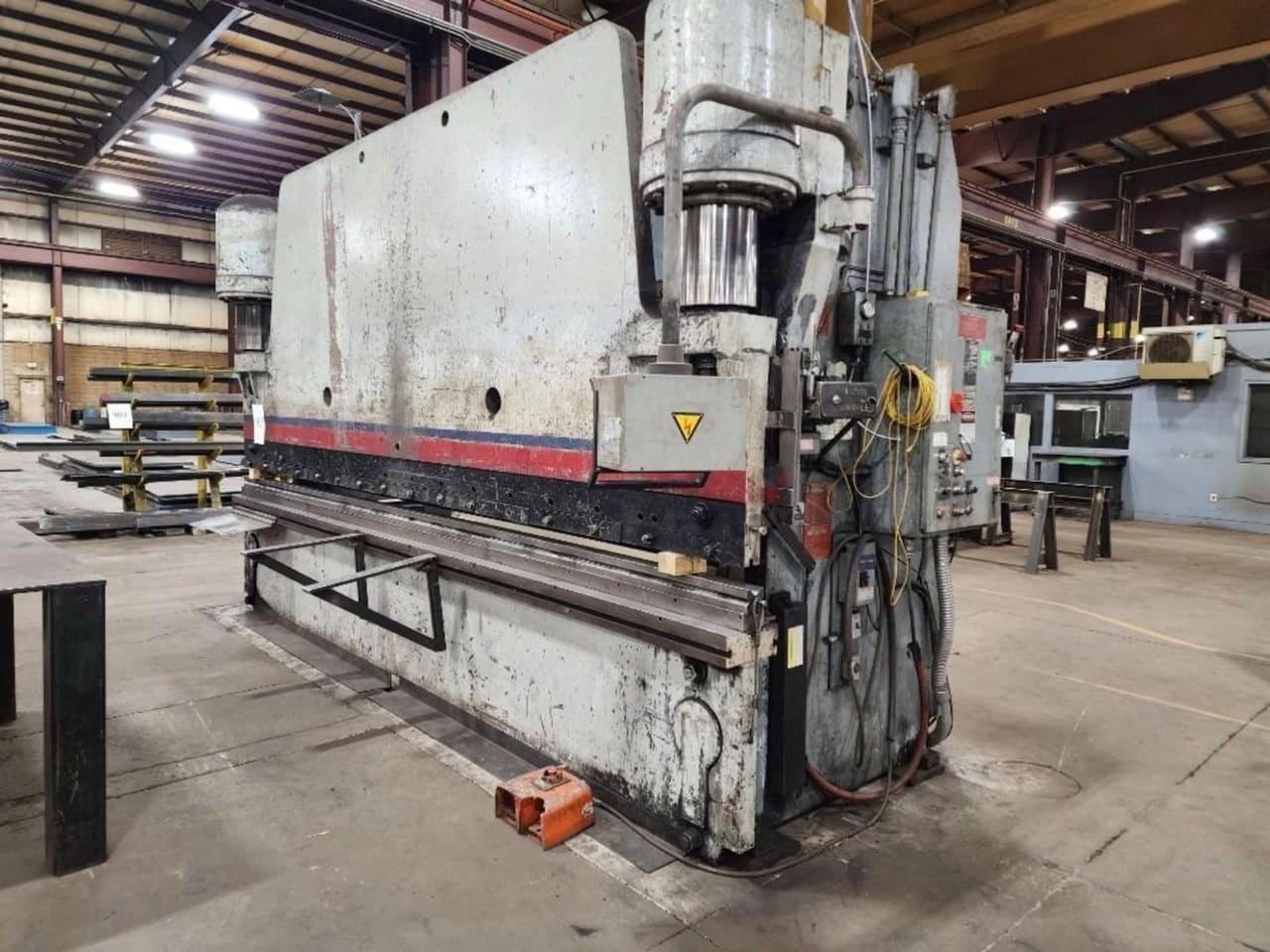 400 Ton x 16′ Pacific K400-16 Press Brake, 1985