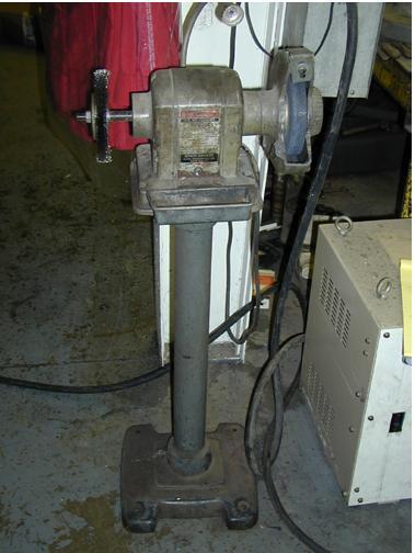 (1) PREOWNED CRAFTSMAN PEDESTAL GRINDER, 6