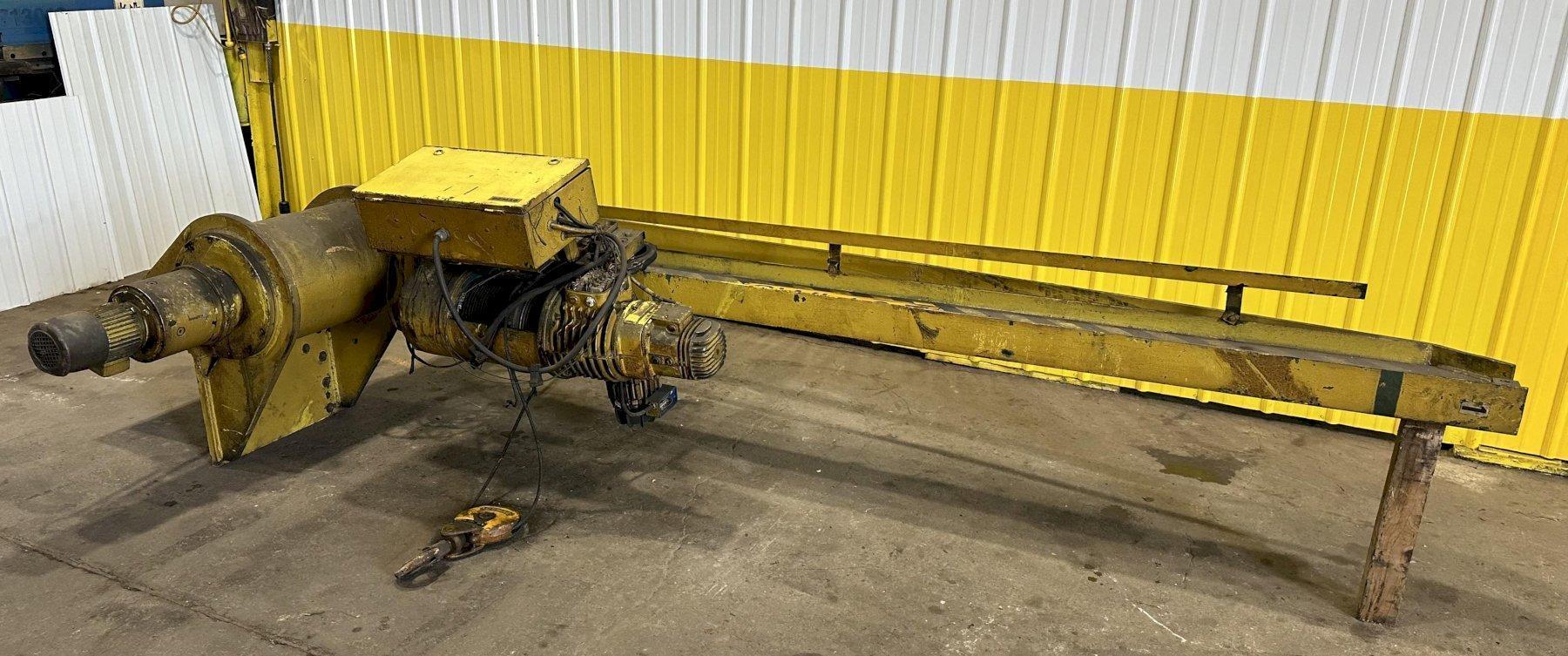 1.7 TON (3200 LBS) X 10' DEMAG WALL MOUNTED POWERED JIB CRANE & CABLE HOIST. STOCK # 0848823