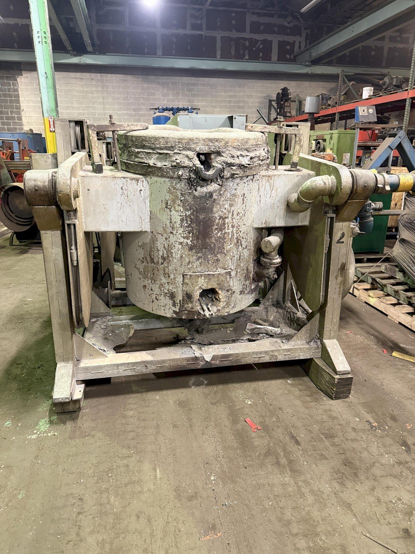 Lindberg model 61-mnp-400-g 400# gas fired motorized nose pour furnace with gas system and blower and controls