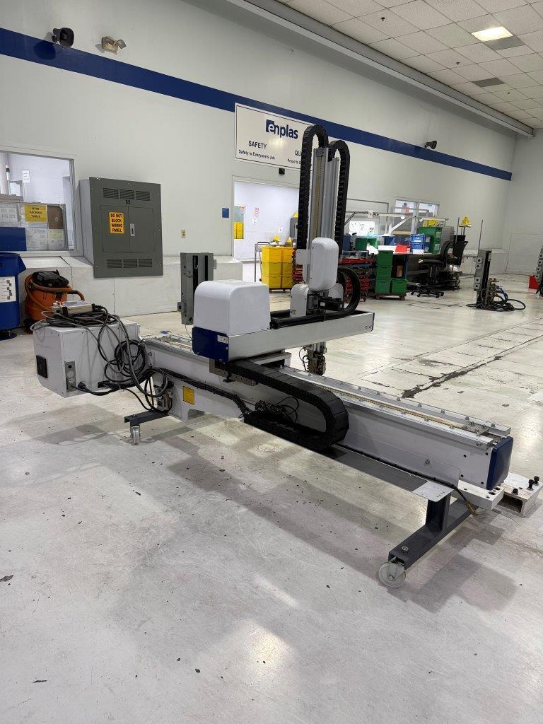 Yushin Used YA-150DL Servo Robot, 100-225 ton, yr. 2010