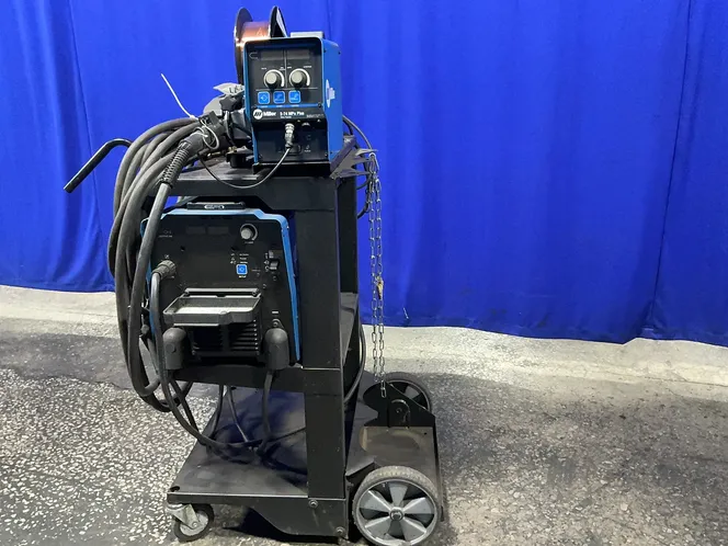 Miller 450 Amp Welder   -  Invision 450 Mpa