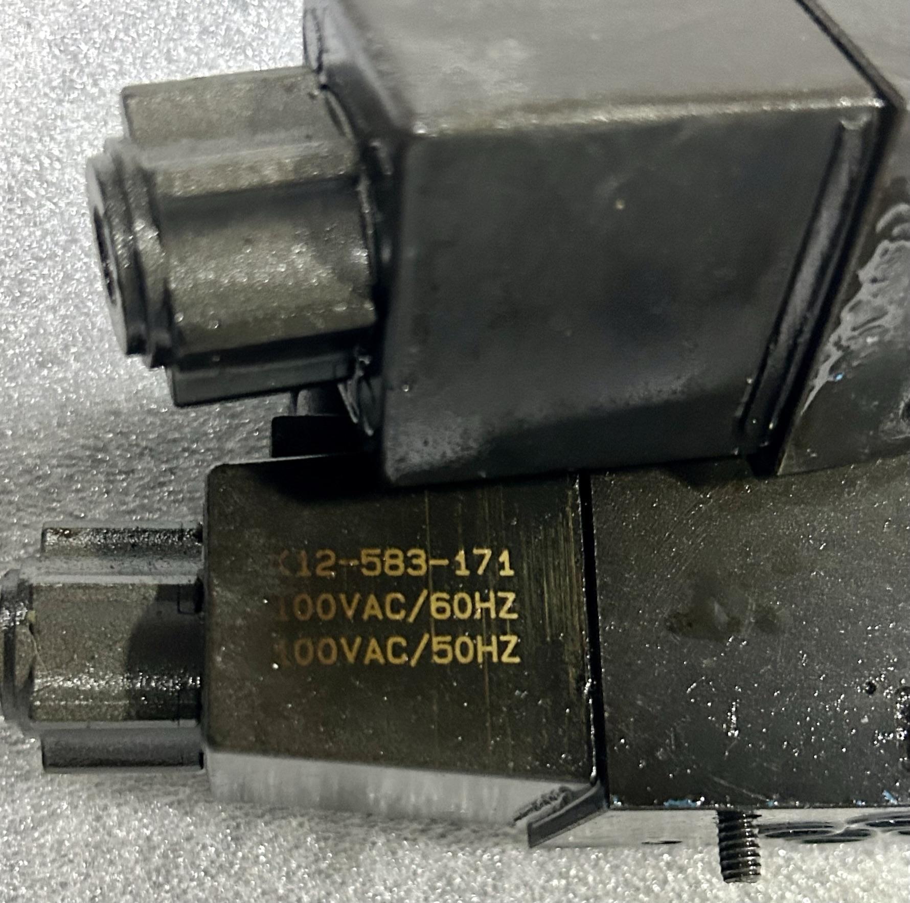 SET OF (2) PARKER DIRECTIONAL CONTROL VALVES, Model D1VW1CQD 70, Double Solenoid, 3-Position, Spring Centered.