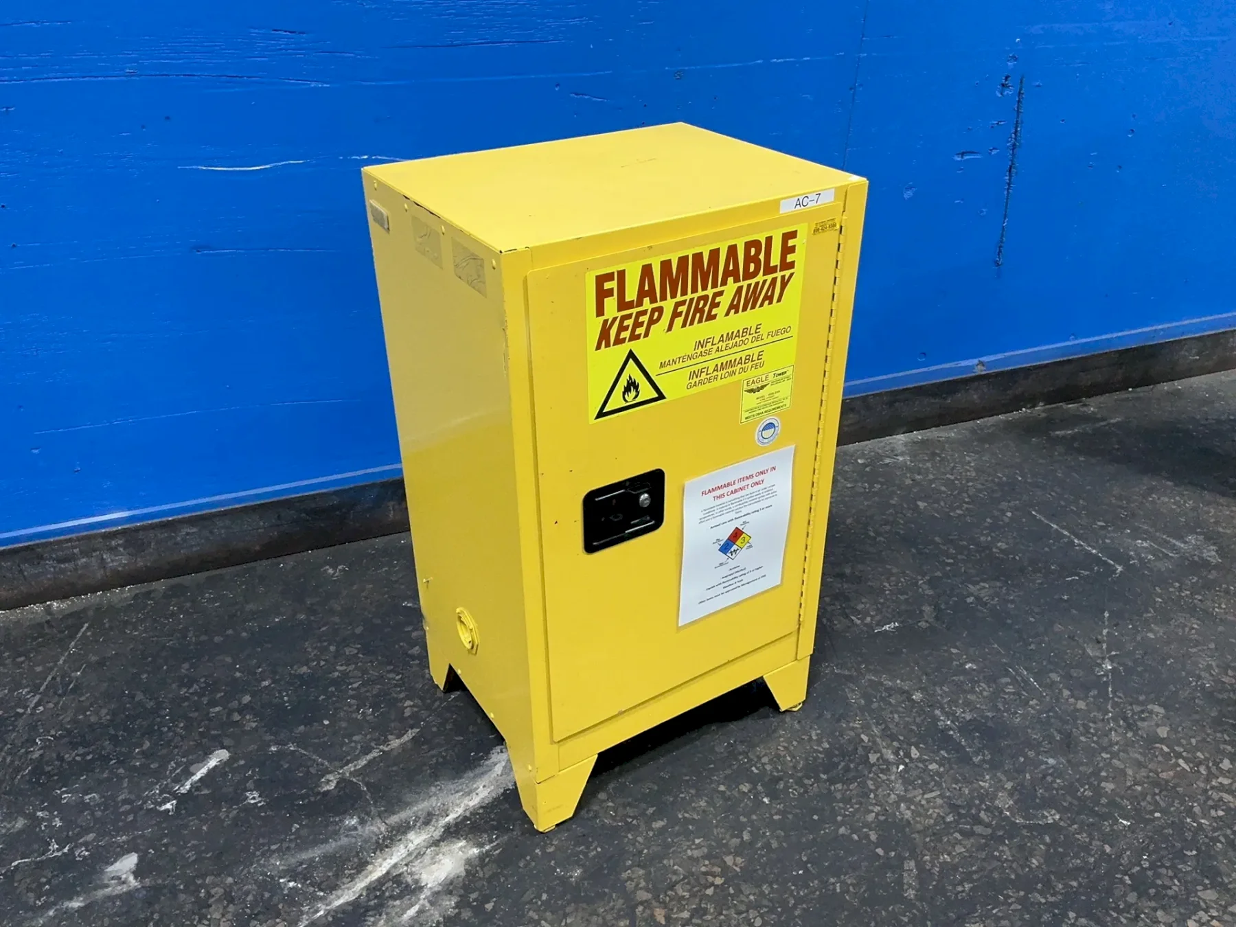 EAGLE 12 GALLONS FLAMMABLE LIQUID STORAGE CABINET  -  1925LEGS
