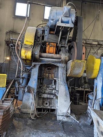 1000 TON AJAX #10C STRAIGHT SIDE MECHANICAL FORGING PRESS