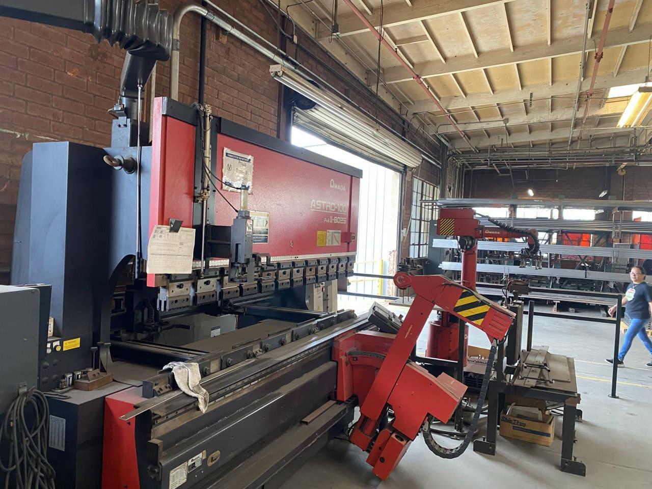 80 Ton x 8′ Amada Astro FBD-8025 Robotic Hydraulic Press Brake, 1998