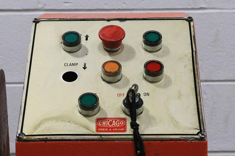12 Ga x 6 ft., Used Chicago Hydraulic Box & Pan Brake, HBPU 612-6