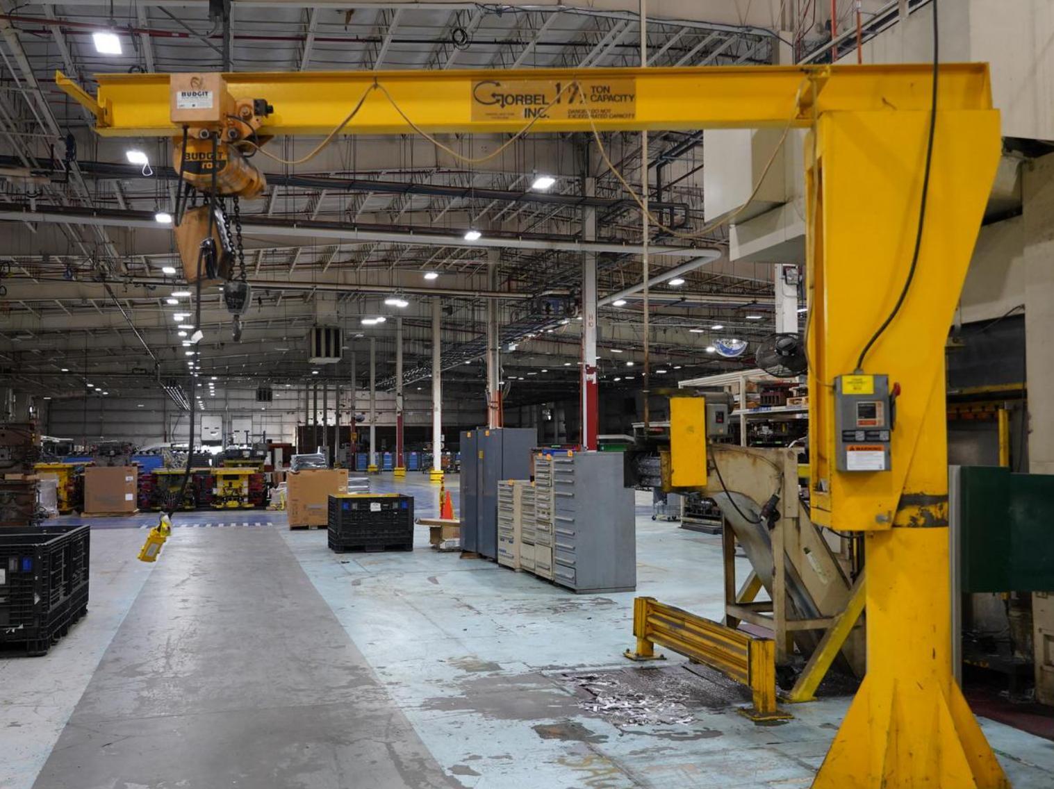 1-1/2 TON GORBEL JIB CRANE W/ 2 TON ELECTRIC CHAIN HOIST: YOBRO #25938
