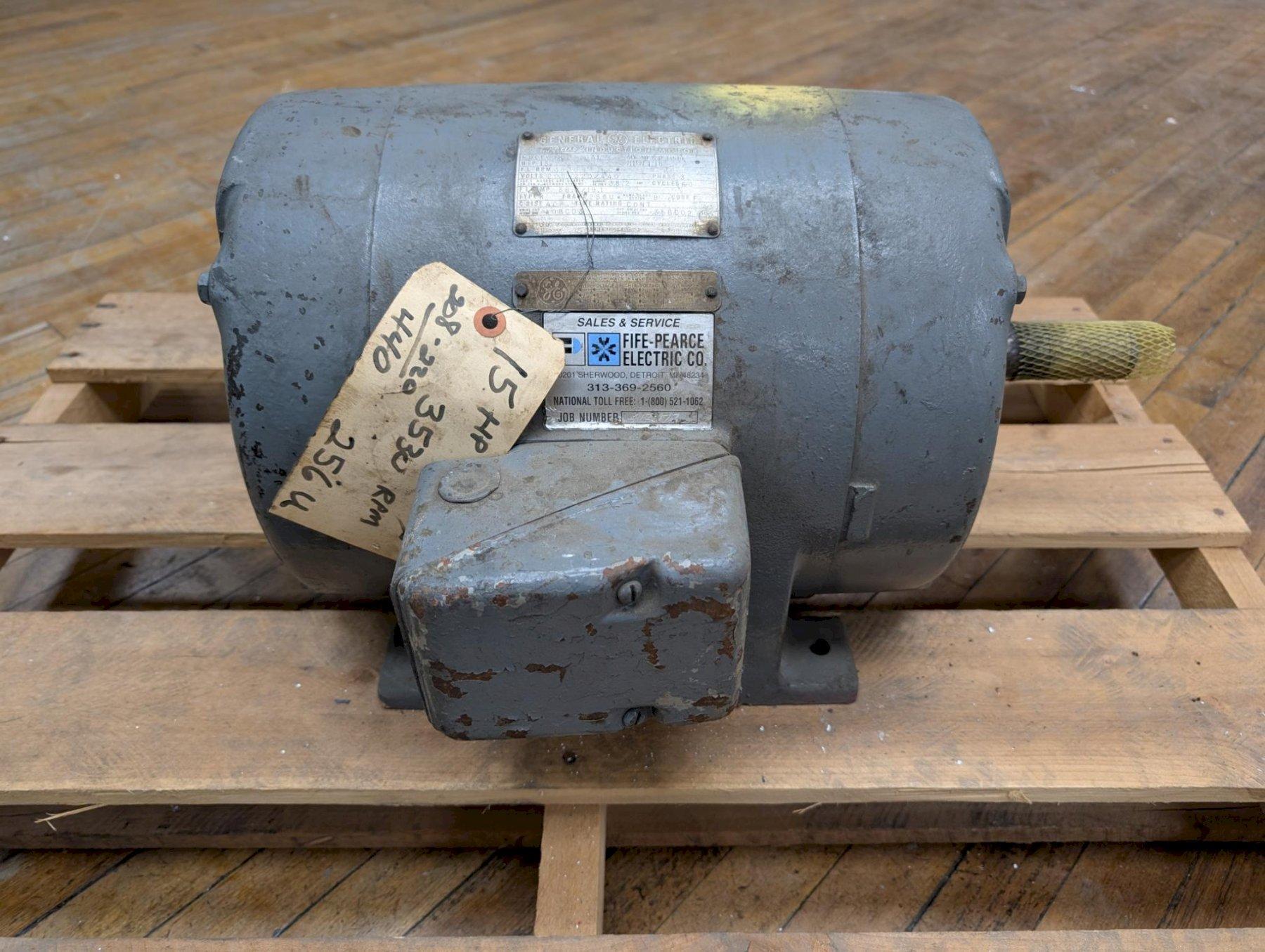 General Electric 15 HP Motor, 3 Phase, 3530 RPM, 208-220/440V, Frame 256U