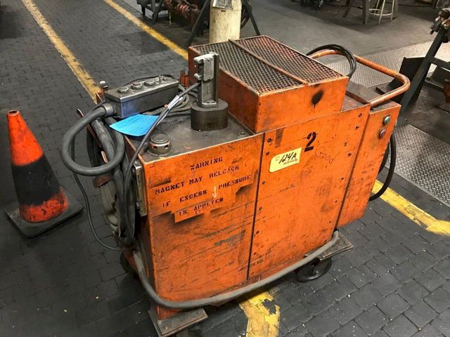 fd74eb15a60a16081b22dbba46c99cbc-3b7066f1375f7e1ed50e3ca3540523d1.jpg