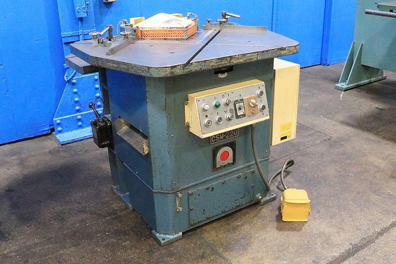 8-5/8" x 8-5/8" X 1/8" AMADA Notcher, Model CSW-220