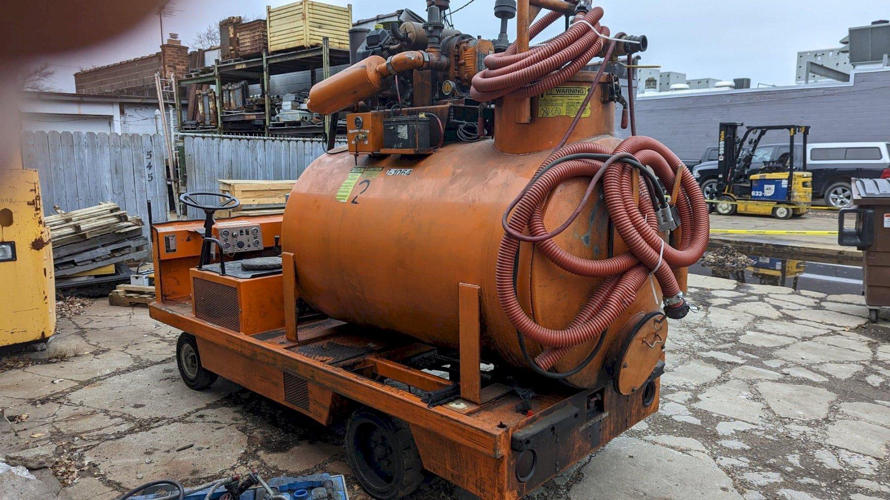 Motrec G-660 Electric Waste Oil Pump Truck, 2012 – 500 Gallon Capacity, ~3500 HRS