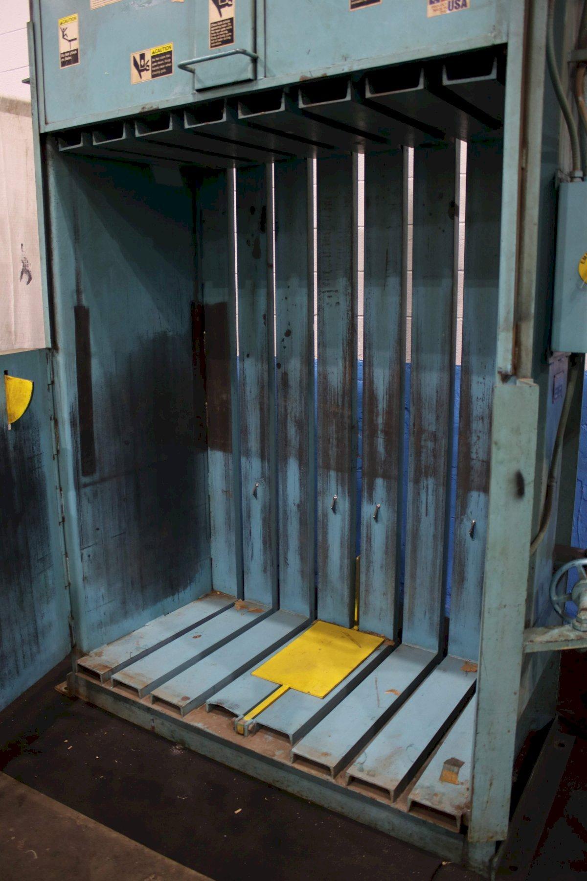 60" X 30" INTERNATIONAL PRESS & SHEAR MODEL IVB-606HD CARDBOARD BALER