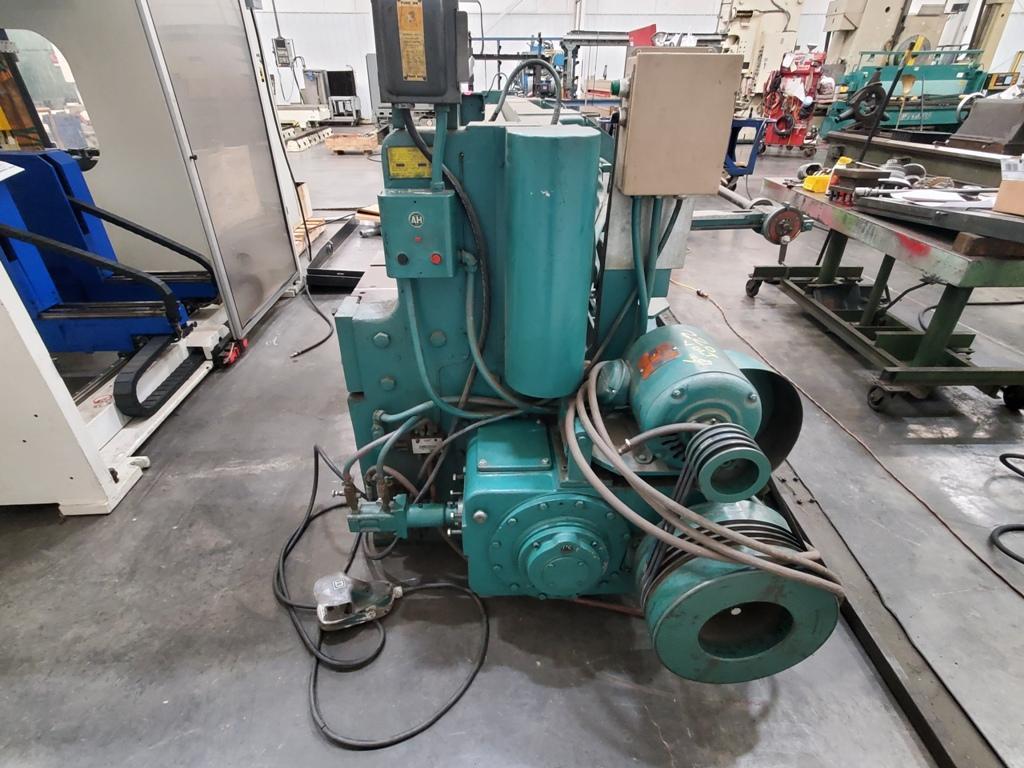 10' X 12 GAUGE WYSONG MODEL 1210 MECHANICAL SHEAR